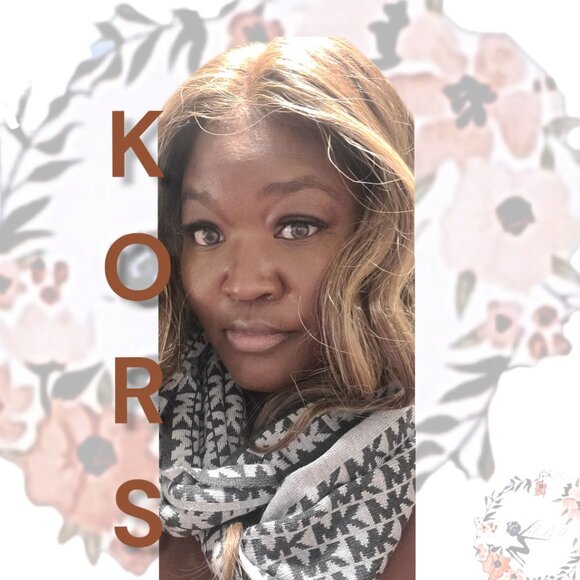 Michael kors Derby Gray and Coal Gray infinity Scarf. Excellent presentation! - Picture 6 of 7